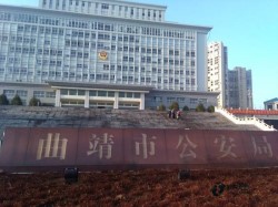 ѧУ����ݵذ�ʩ������