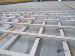 �������򳡵�ľ�ذ�Ϻõ�