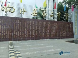 ˫���������˶�ľ�ذ�ά������